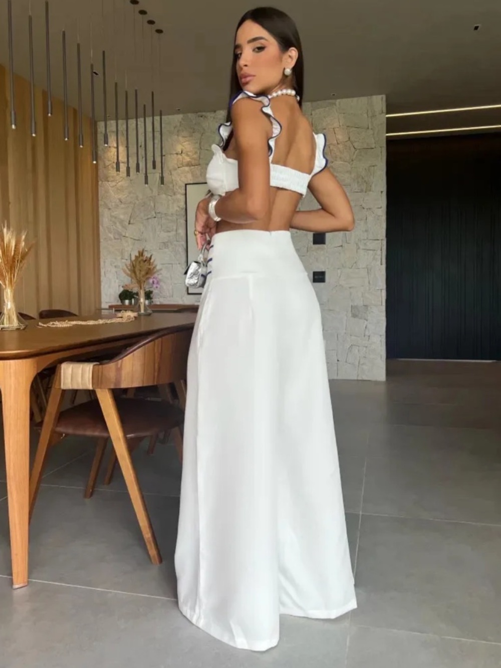 Chic Me brand 
White High-Waist wide leg pants & crop set with Navy detail. NIB